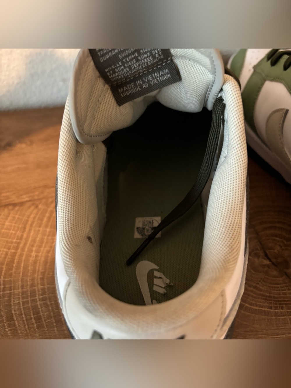 Nike Men’s Low-Top Sneakers - White & Olive Size 13 - Picture 8 of 9